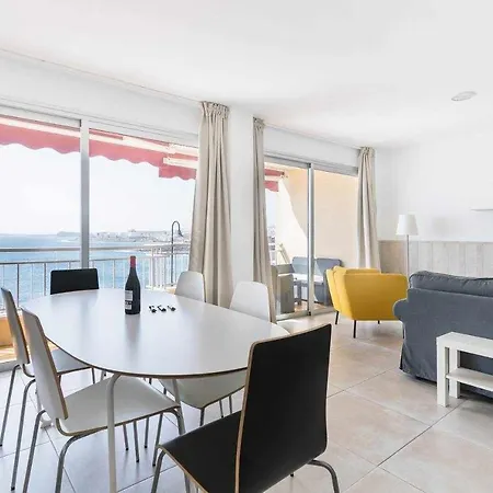 Piso En Primera Linea Con Vistas Directas Al Mar Apartament