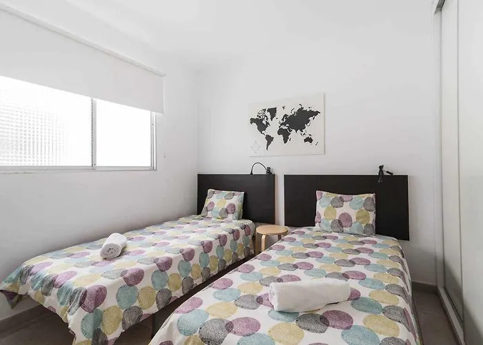 Piso En Primera Linea Con Vistas Directas Al Mar メレナラ