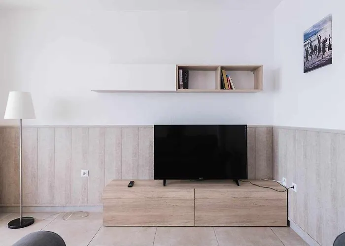 Piso En Primera Linea Con Vistas Directas Al Mar * メレナラ